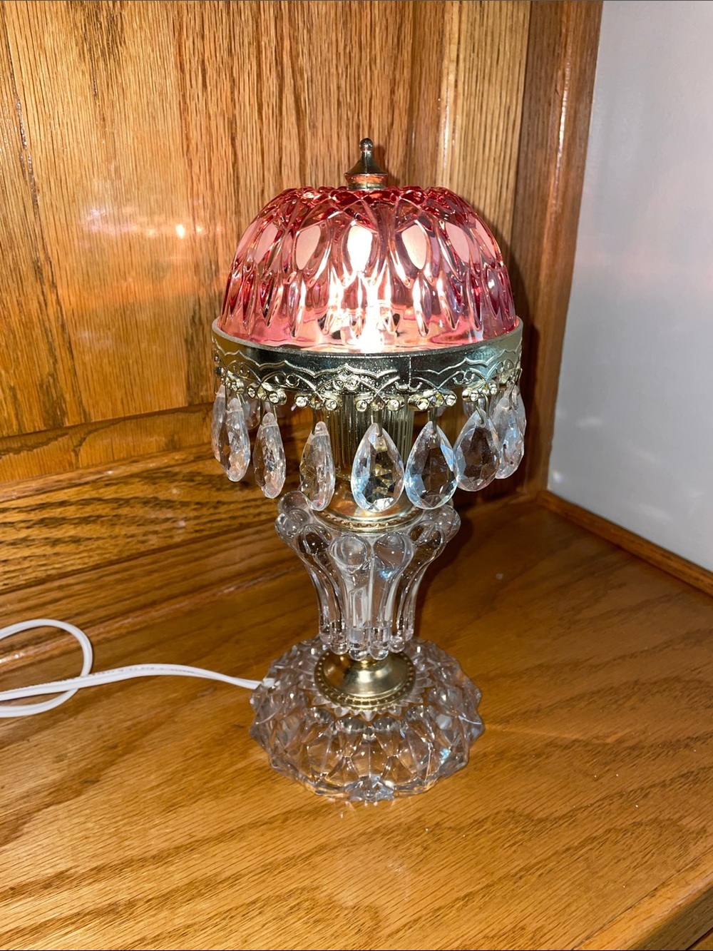 Vintage Michelotti Cranberry Pink Crystal Boudoir 10” Lamp .  Great Condition!